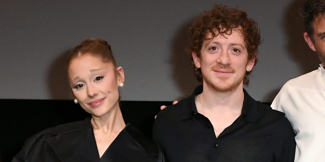 Kompletní časová osa vztahu Ariany Grande a Ethana Slatera