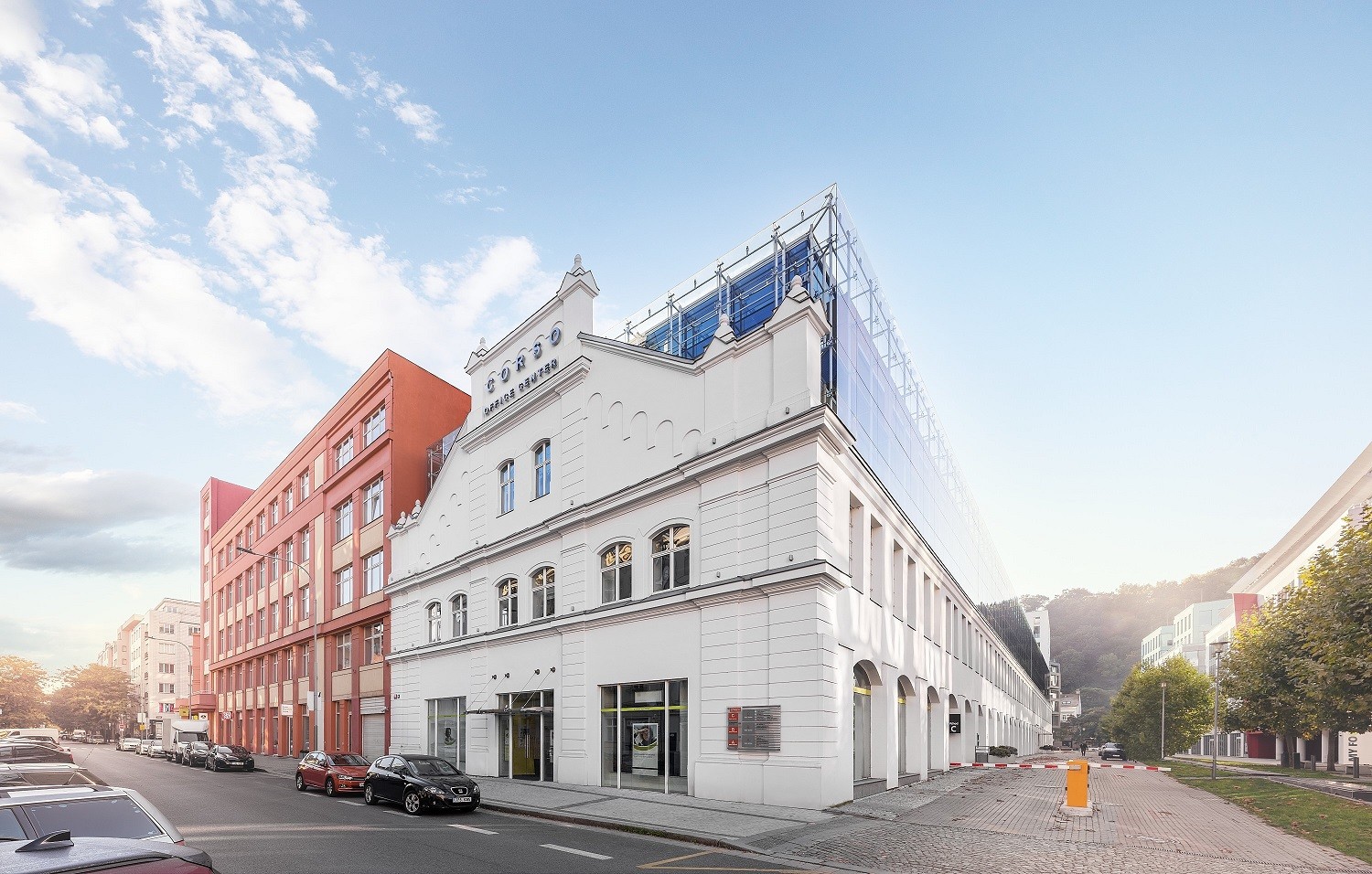 Corso Karlín, moderní kancelářská budova