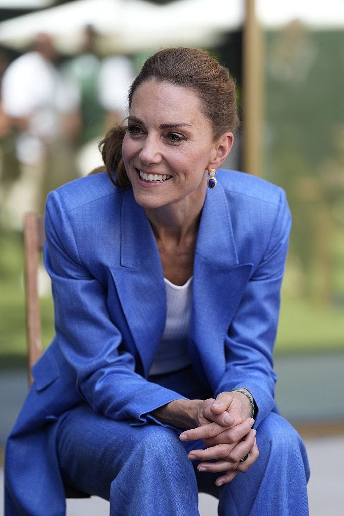 Princezna Kate se setkává s dětmi na Wimbledonu 2026