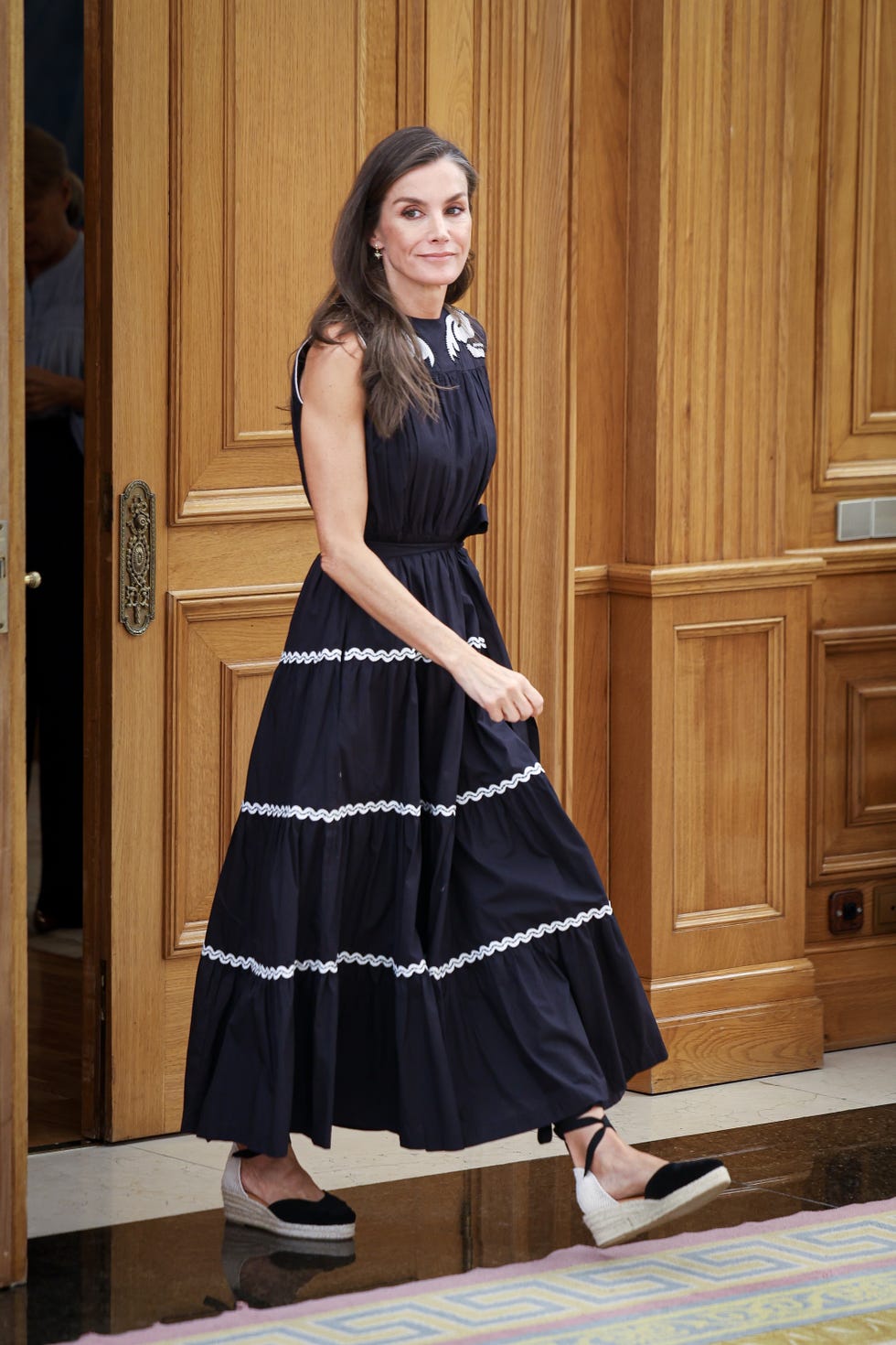 Královna Letizia vítá univerzitní studenty v paláci Zarzuela v Madridu
